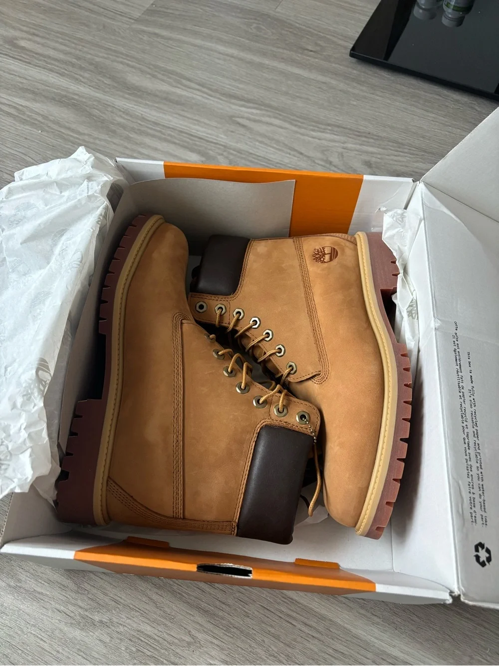 Timberland Premium mid lace Waterproof wheat nubuck size us 9 men